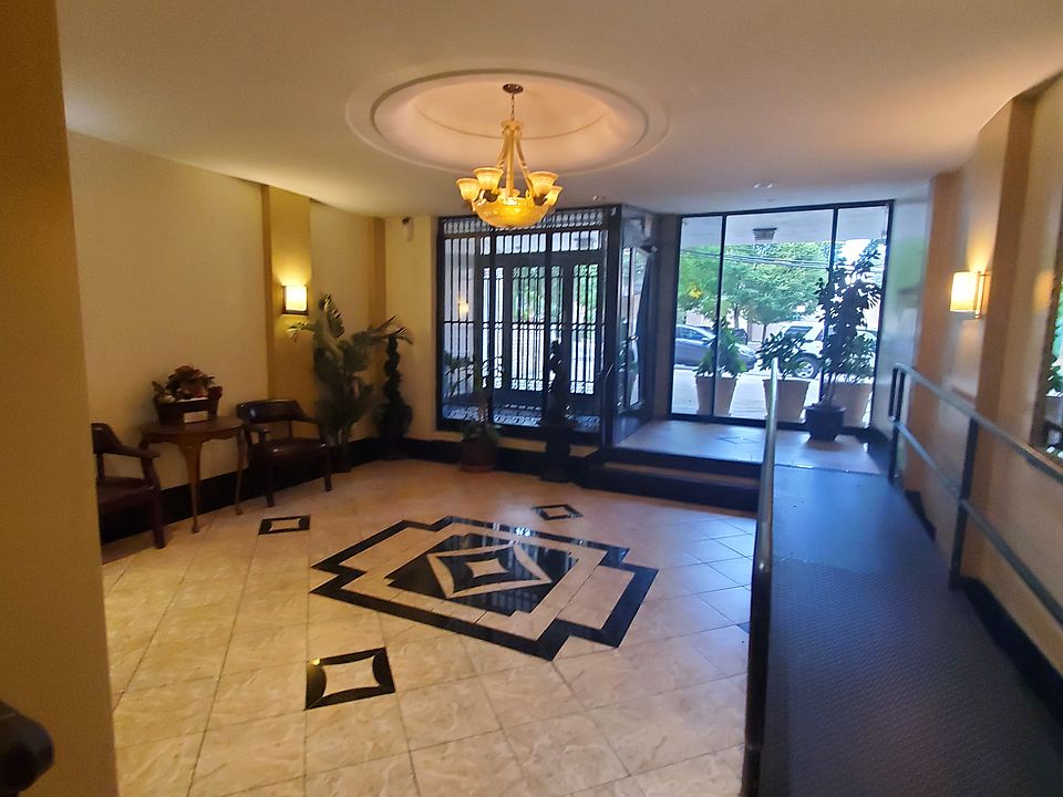 1st image of 14220 84th Dr APT 7F