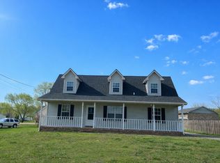 630 Hugh Hunter Rd, Oak Grove, KY 42262