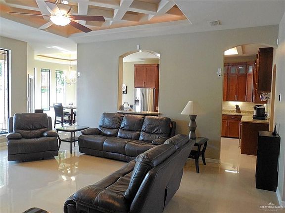 3rd image of 2429 Nicole Dr