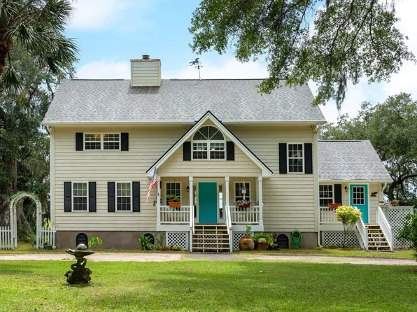 8483 Middleton Point Ln, Edisto Island, SC 29438