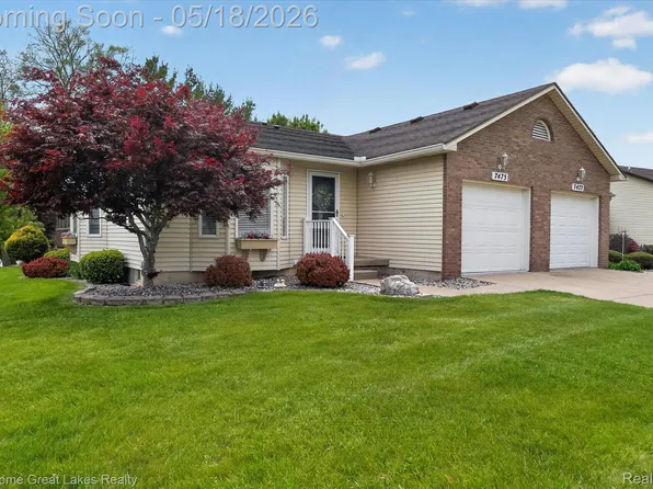 7475 Country Meadow Dr, Swartz Creek, MI 48473