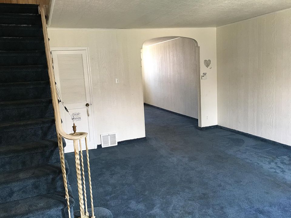 2nd image of 6647 Tackawanna St