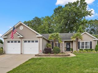 3907 Edgeview Dr, Indian Trail, NC 28079