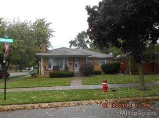 16085 Veronica Ave, Eastpointe, MI 48021