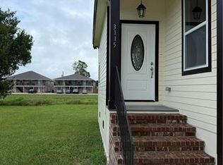 3115 Delambert St, Chalmette, LA 70043