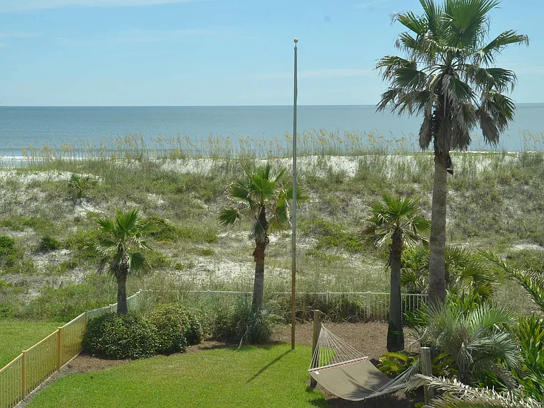 704 Ocean Front — Photo 25