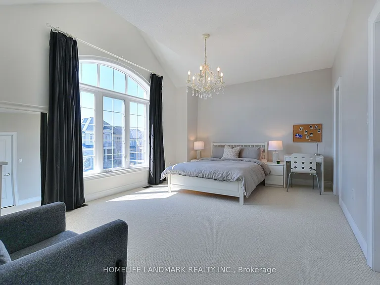 115 Mitchell Pl — Photo 10