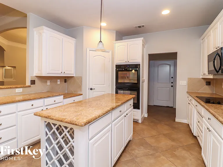 5228 Estrella Ln — Photo 7