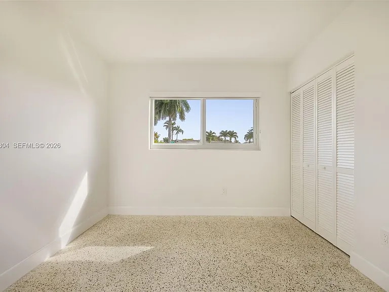 10340 SW 157th St — Photo 13