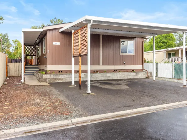 3555 S Pacific Hwy Space 123, Medford, OR 97501