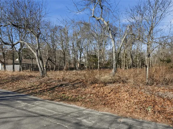 375 Moose Trail, Cutchogue, NY 11935