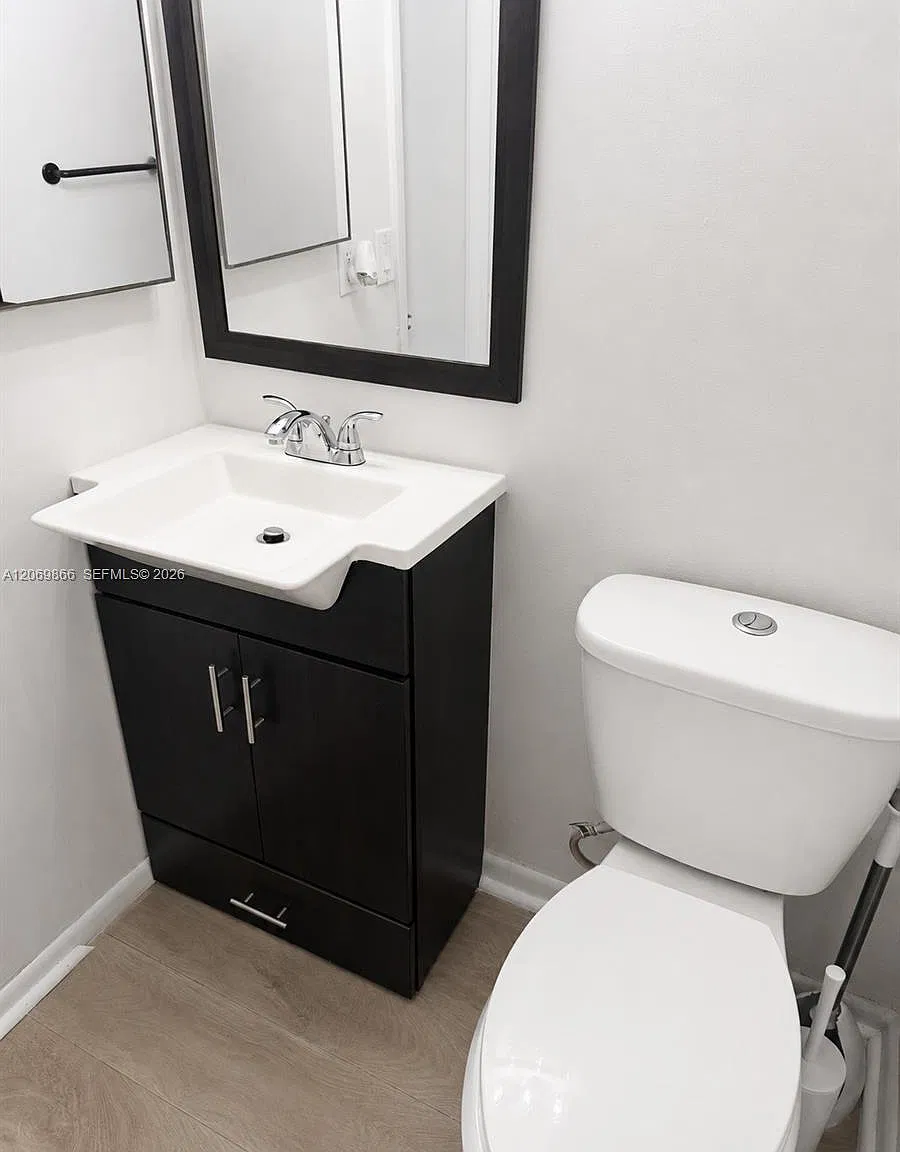 2 bed, 2.5 bath, 1000 sqft, $2,900 — Photo 3