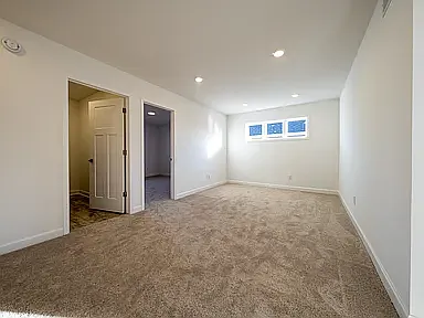 11288 Kingsview Ln N — Photo 2
