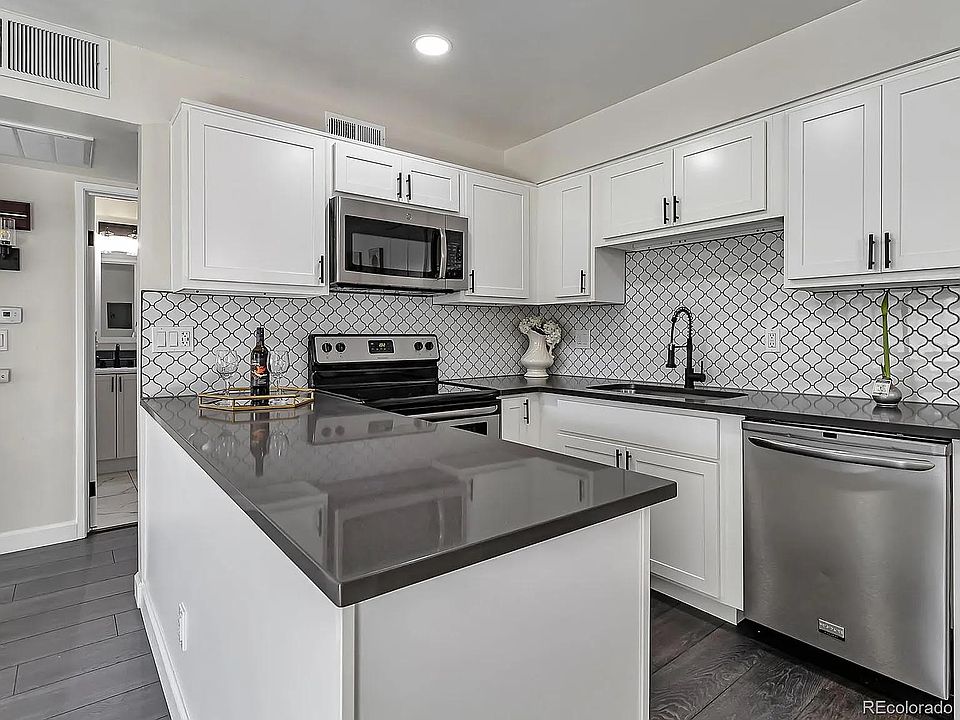 Stainless appliances