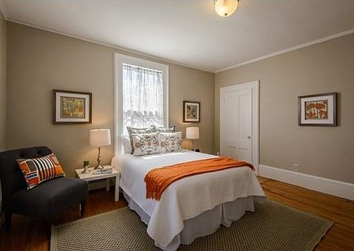 4th image of 389 Essex St APT 2