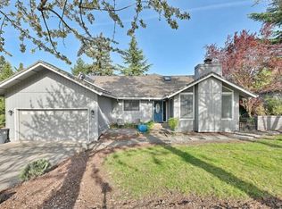 99 Monterey Dr, Medford, OR