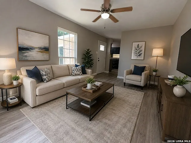 3 bed, 1.5 bath, 1269 sqft, $1,395 — Photo 2