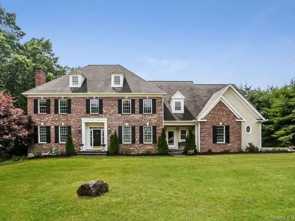 4 Whitney Lane, Simsbury, CT 06092