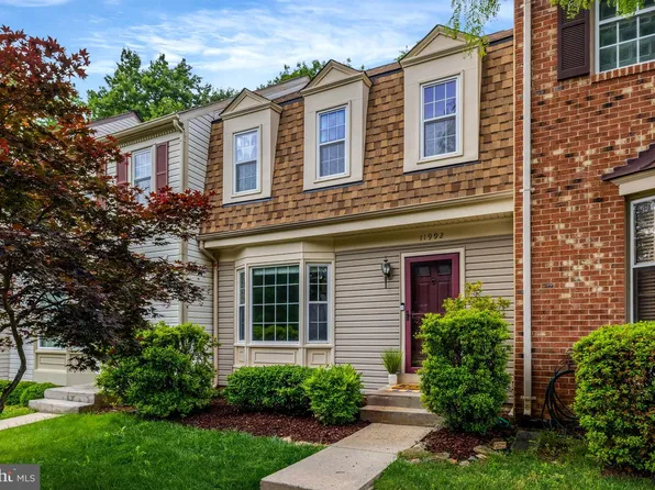 11992 Sentinel Point Ct, Reston, VA 20191