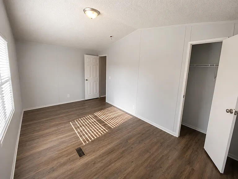 10372 Rebecca Creek Rd — Photo 13