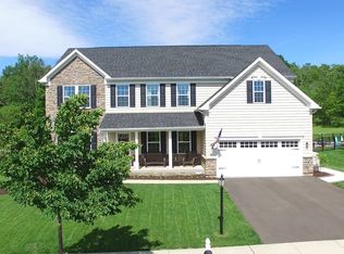 540 Delaware Dr, Sellersville, PA 18960