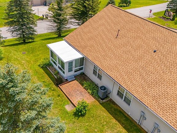 4th image of 51989 White Pine Dr