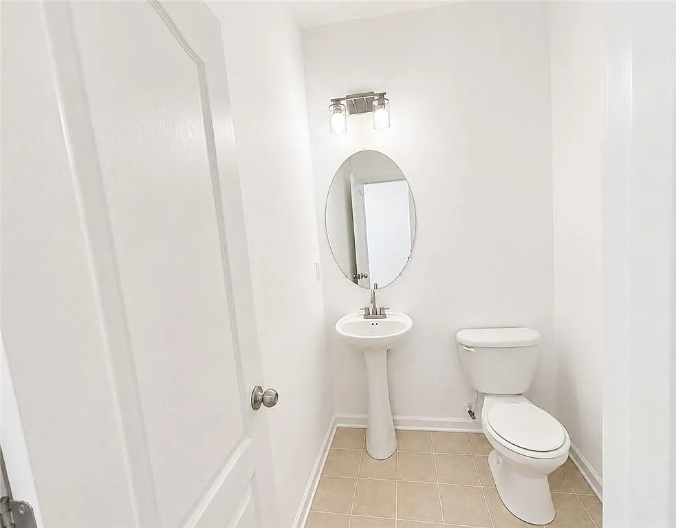 4 bed, 2.5 bath, 1722 sqft, $1,850 — Photo 4