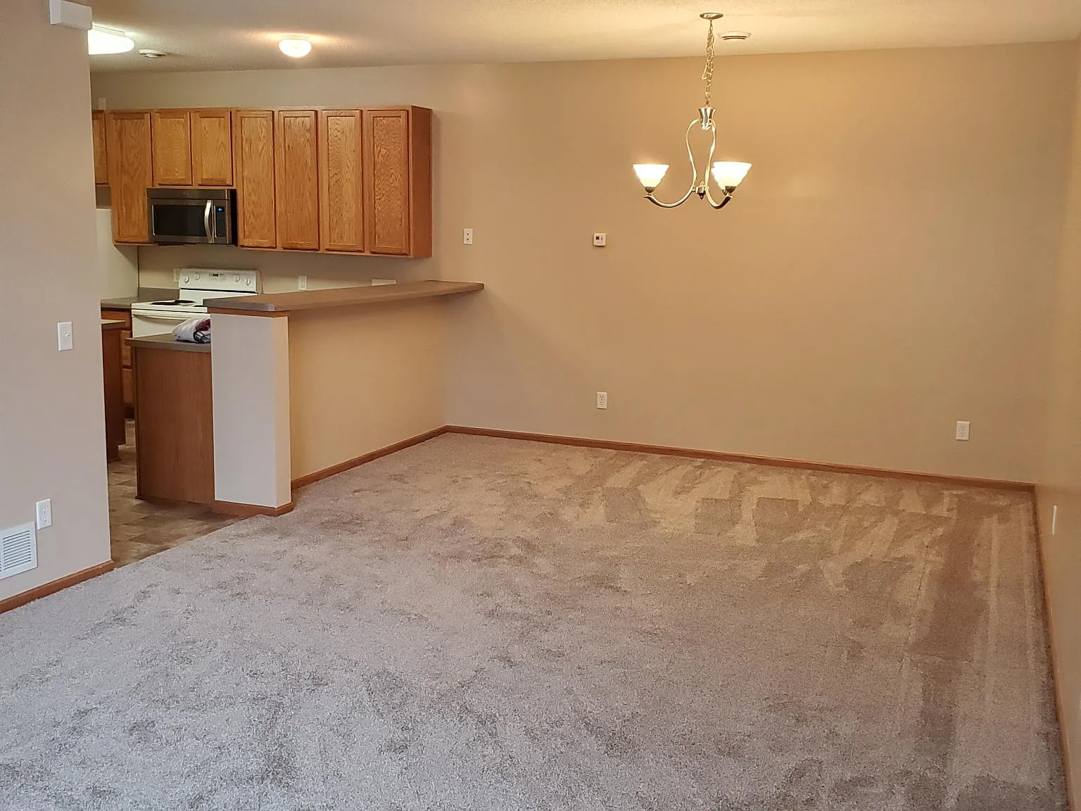 433 Frederick Circle — Photo 3