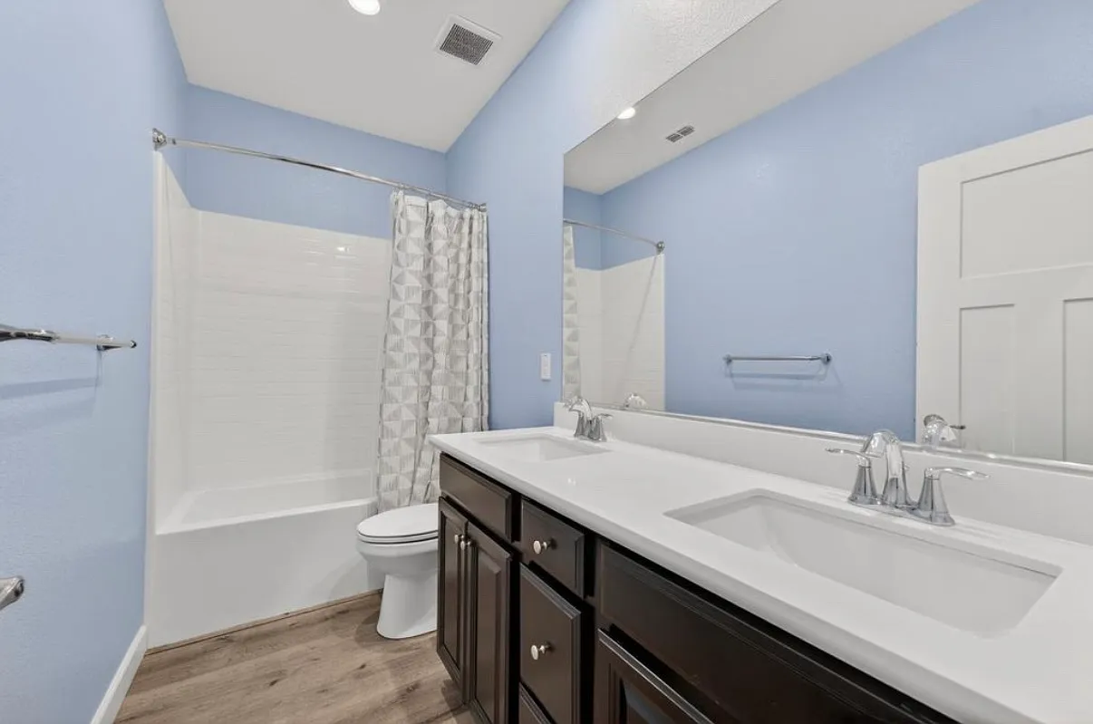 3 bed, 2.5 bath, 2502 sqft, $3,000 — Photo 3