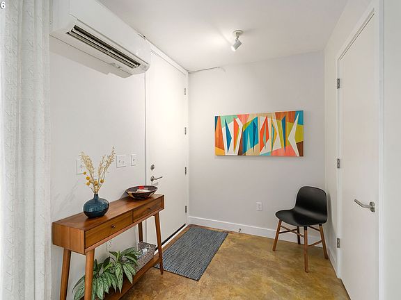 2nd image of 325 NE Graham St APT 7