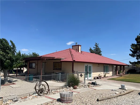 10675 Paramount Rd, Phelan, CA 92371