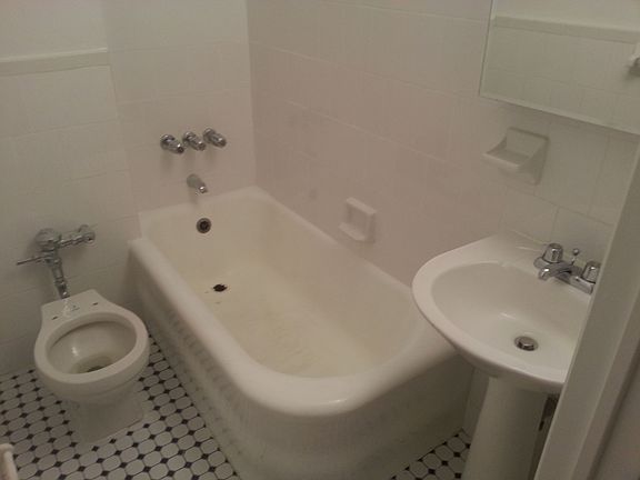 3rd image of 166 2nd Ave APT 7A