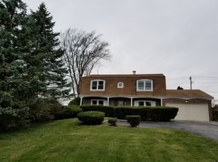 22W768 Hackberry Dr, Glen Ellyn, IL