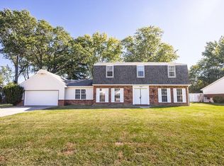 900 Reiss Rd, O Fallon, IL 62269