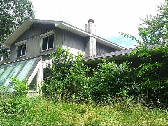 2nd image of 9760 Baude Dr