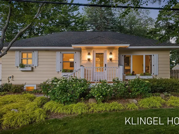 17586 168th Ave, Spring Lake, MI 49456
