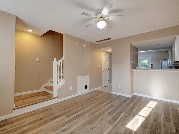 3425 S Oaklawn Cir, Bloomington, IN 47401