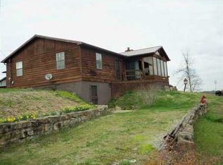 994 Wicker Holw, Olive Hill, KY 41164