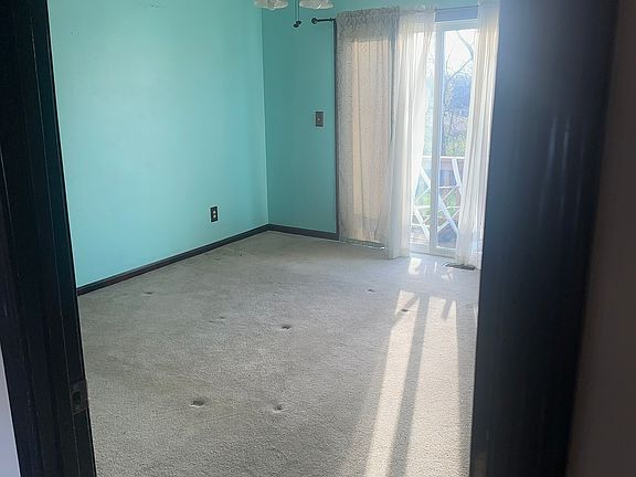 4th image of 6902 Glendale Rd