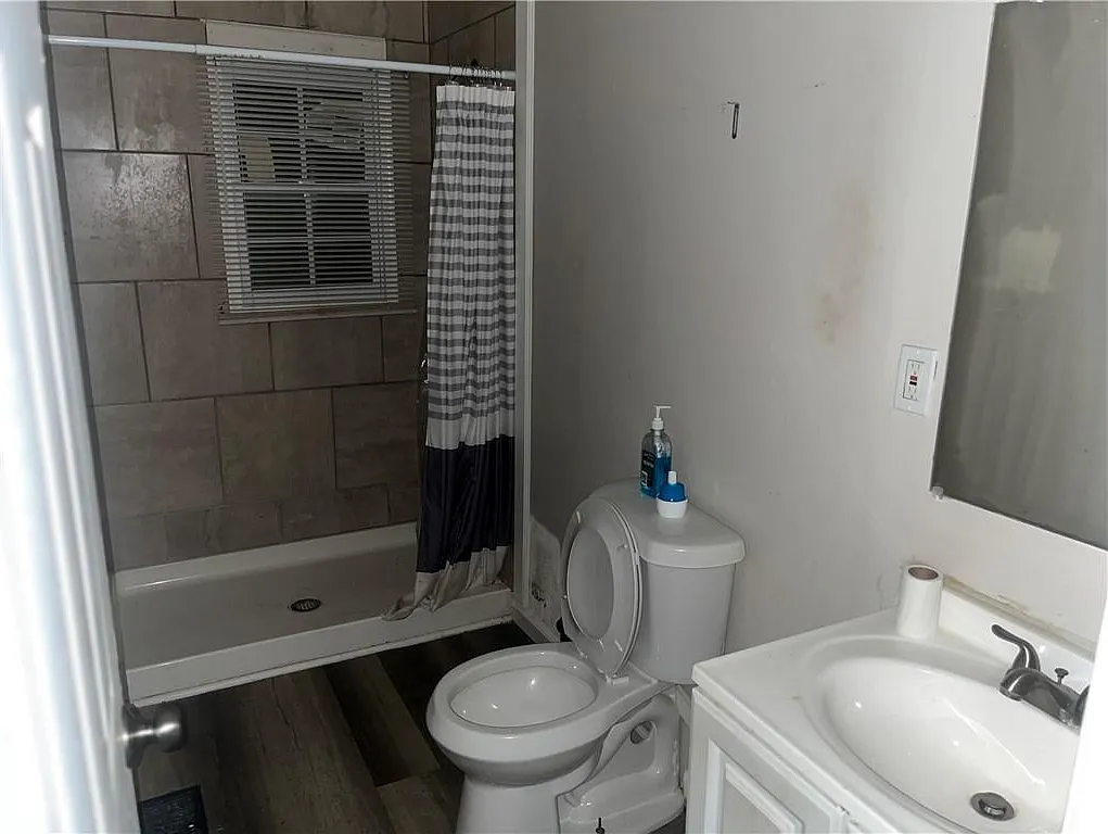 2 bed, 784 sqft, $900 — Photo 3