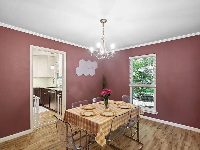 3008 Kirby Dr — Photo 9