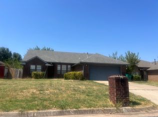 8405 Pinewood Dr, Oklahoma City, OK 73135