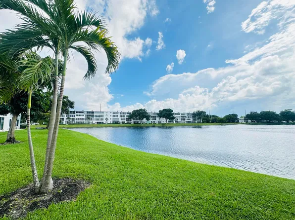 2079 Harwood F #F, Deerfield Beach, FL 33442