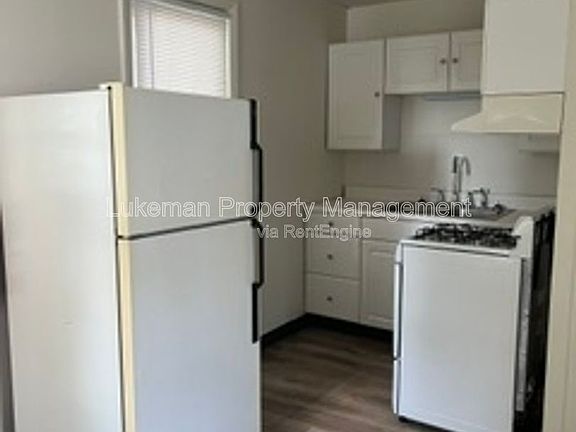 4th image of 412 E Prairie St APT 3