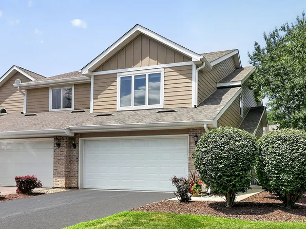 319 Jamatt Ct, Naperville, IL 60540