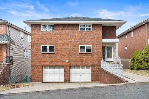 465 5th St Photo 1