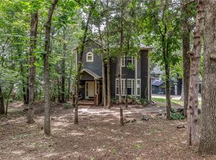 3121 N Tartan Way, Fayetteville, AR 72703