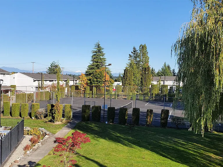 Northern Lights Apartments — Photo 42