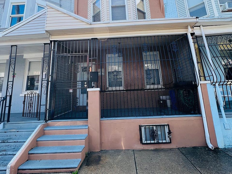 1st image of 3744 N Darien St