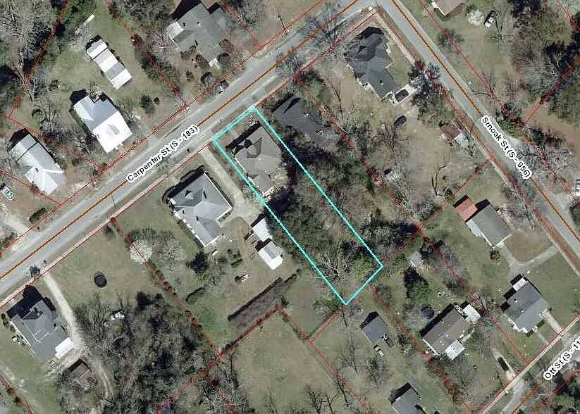 2nd image of 231 Carpenter St
